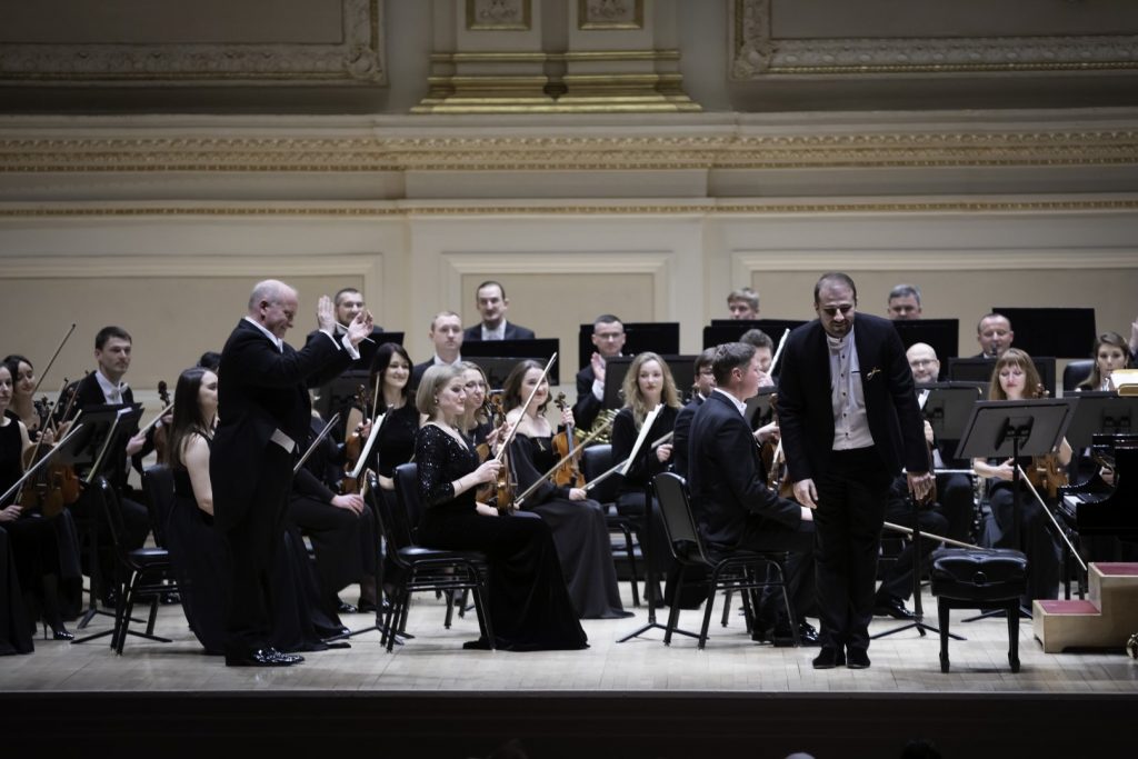 Lviv National Philharmonic - "New York Concert Review" on the Lviv Philharmonic Orchestra's performance at Carnegie Hall