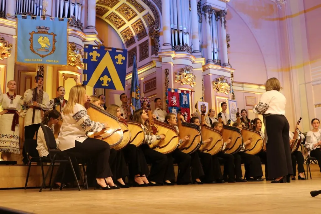 Львівська національна філармонія - Шептицький район: Культура діЄ