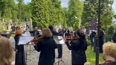Львівська національна філармонія - На Личаківському кладовищі вшанували пам’ять Мирослава Скорика